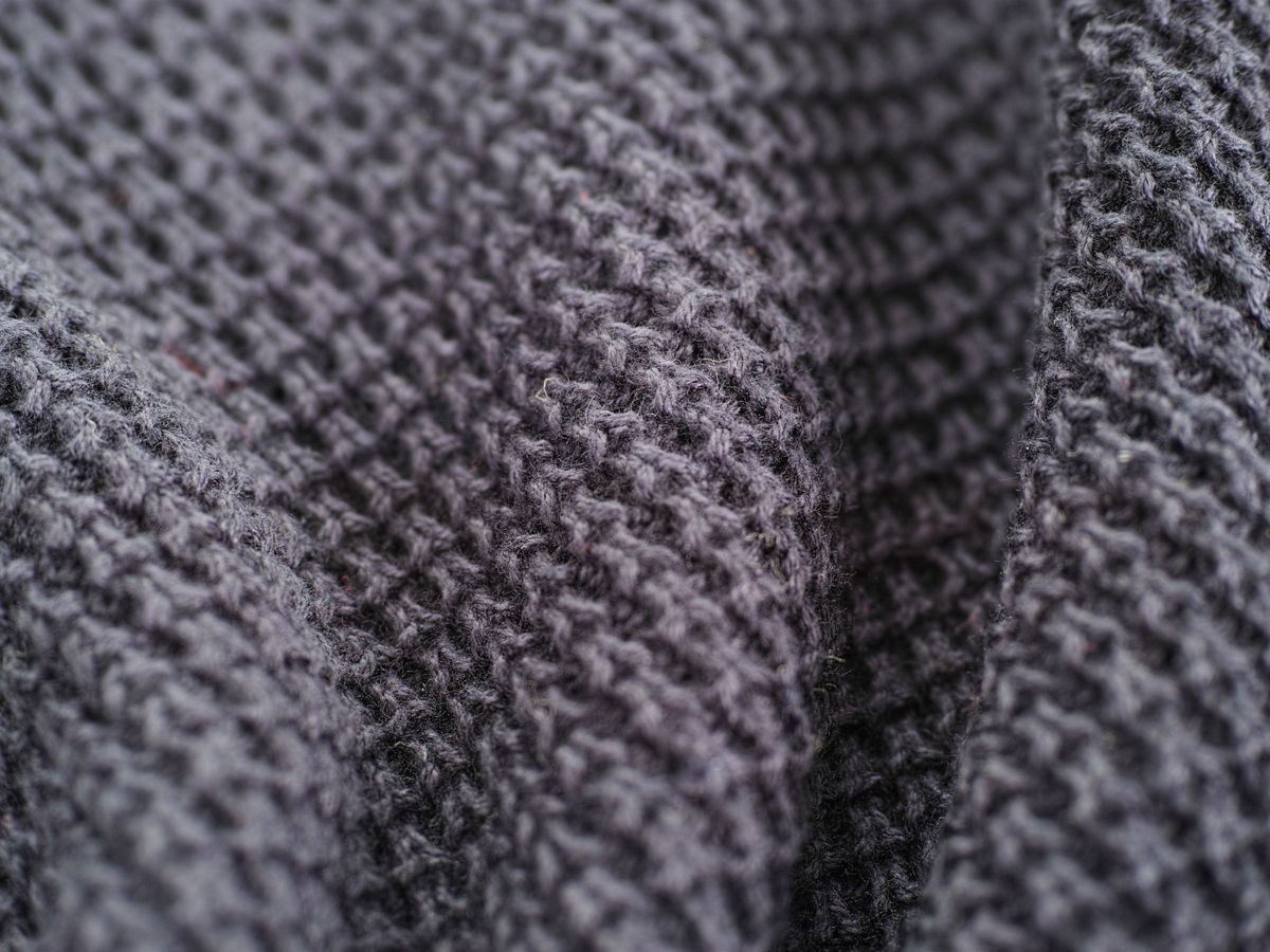 Close-up of woolen fiber scales that cause knits to shrink